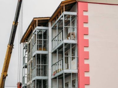 В семи районах Якутии до конца года построят 15 домов для переселения из аварийного фонда