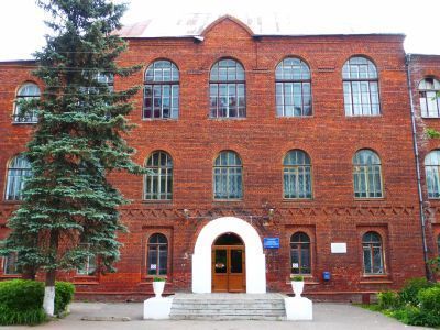 Здание, где в 1918 г. проходил I съезд Советов Кашинского уезда