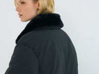 Утеплённая куртка с меховым воротником, Черный