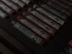 Набор сухой пастели Talens "Rembrandt" 225 цв, в деревянном ящике