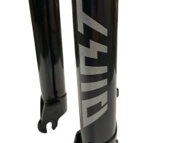 Rst Вилка RST Dirt RA 26 1-1/8 x 260mm, ход 130мм V-Disc, цвет Черный