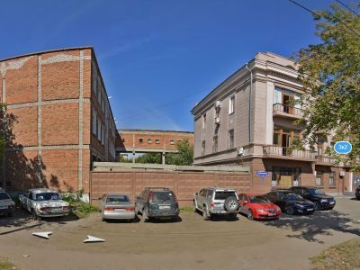 Памятник-скульптура "Ленин с братом в годы юности"