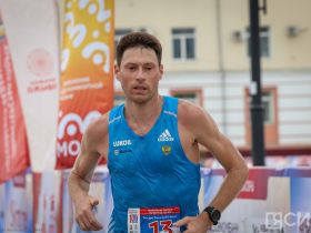 Чемпионом России на 100 км в Якутске стал Валерий Лукин