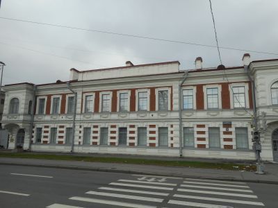 Дом больничной администрации с амбулаторией Обуховского сталелитейного завода