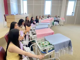 В Якутске состоялась выписка малышей, родившихся в День защиты детей