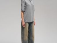 Легкий джемпер-поло прямого кроя