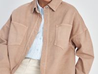 Джинсовая куртка с карманами