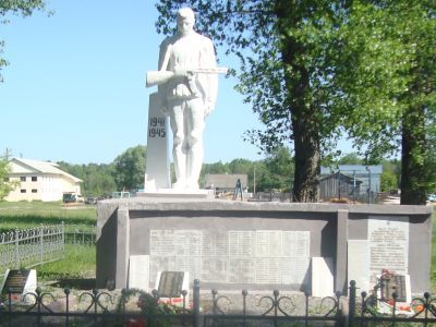 Братская могила 6 советских воинов, погибших в 1943 г. в бою с немецко-фашистскими захватчиками