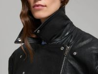 Утепленная кожаная куртка-косуха свободного кроя