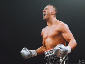 Якутский борец Айаал Лазарев нокаутировал соперника