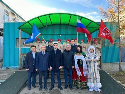 Герой России Николай Евдокимов прилетел в Мирнинский район