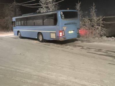 Нарушения графика движения автобусов на маршруте № 6 выявили в Якутске