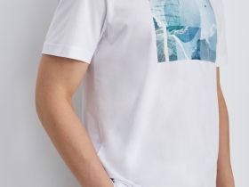 Свободная футболка с принтом