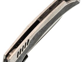 Складной нож TuoTown Tiburon satin, сталь Tmax, рукоять Grey Crystal Ti/Chaotic Black CF