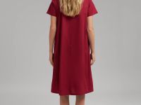 Свободное платье А-силуэта