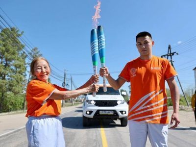 Эстафету огня VIII игр «Дети Азии» встретили в Мегино-Кангаласском районе Якутии