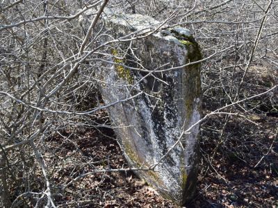 Стела надмогильная