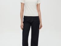 Футболка приталенного силуэта