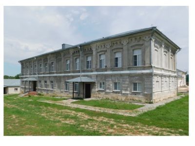 Корпус келий