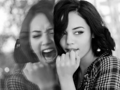 Врач рассказал, к чему приводит сдерживание негативных эмоций