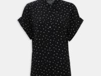 Блузка с коротким рукавом и отложным воротником