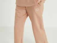 Спортивные брюки широкого кроя на средней посадке