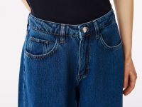 Женские прямые джинсы Lacoste