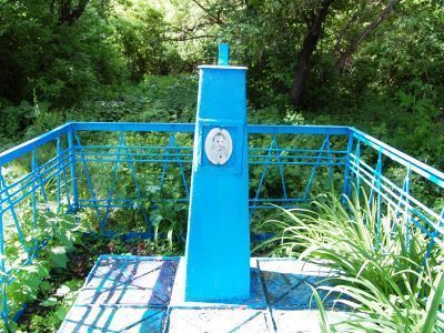 Памятник учительнице В.И.Мираксовой, погибшей в 1918 г.