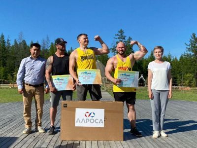 Сильнейшие в «Эр Бэрдэ», хапсагае и мас-рестлинге