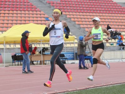 Легкоатлетки Якутии определили обладателей путёвок на Игры Манчаары на дистанции 5000 метров