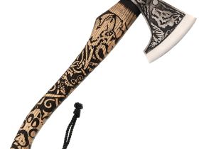 Кованый топор Волчья стая