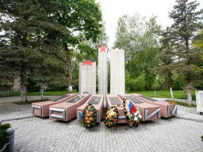 Братская могила советских воинов, погибших в январе 1945 года