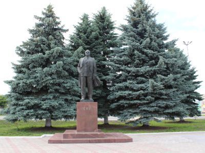 Памятник В.И.Ленину