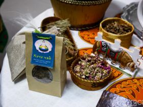 «Вкус хомуса»: в Якутске прошел необычный гастро-культурный вечер