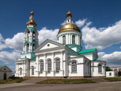 Территория комплекса Преполовенского прихода первой половины 19-начала 20 веков, место строительства первой каменной церкви в станице Гниловской