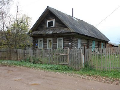 Дом, где родился и жил Герой Советского Союза П.Е. Лавров