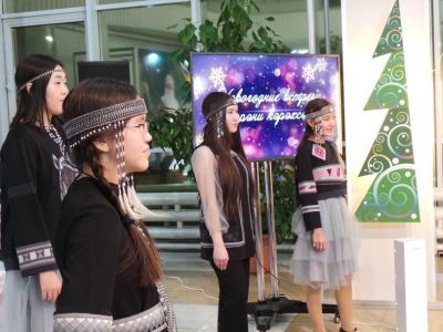 Якутские модельеры представили свои коллекции на подиуме Центра народного искусства «Симэх»