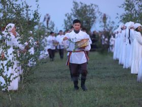 В Якутске на Ысыахе Туймаады состоялся обряд встречи солнца