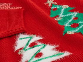 Свитер (женский) для мальчика