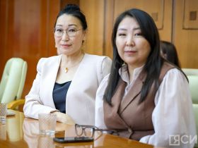 Госнаграды вручили журналистам Якутии в День национальной печати