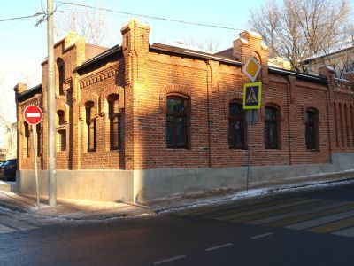 Конюшня, 1894-1895 гг., архитектор Э.С.Юдицкий