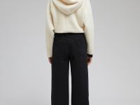 Широкие джинсы с высокой посадкой