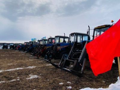 В Амгинском районе проходят соревнования трактористов-механизаторов