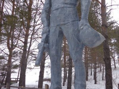 Монумент воинам-землякам, погибшим в годы Великой Отечественной войны