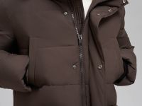 Однобортное пальто с капюшоном