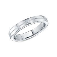 Серебряное обручальное кольцо с бриллиантами