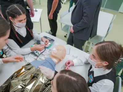 Школы Якутии оснащают по партийному проекту Единой России