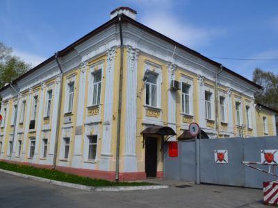 Дом свечного завода