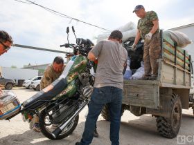 «Техника и 10 тонн посылок»: из Якутии отправили рейс с гуманитарным грузом для участников СВО