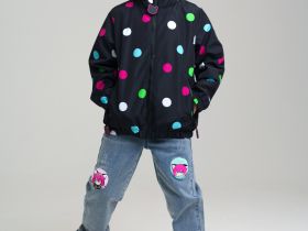 Куртка текстильная с полиуретановым покрытием для девочек (ветровка)